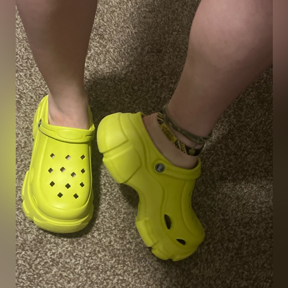 Knock off crocs